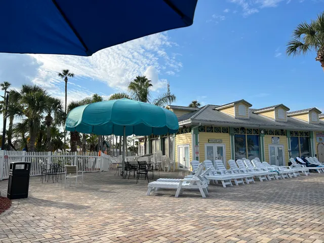 Tropical Palms Resort