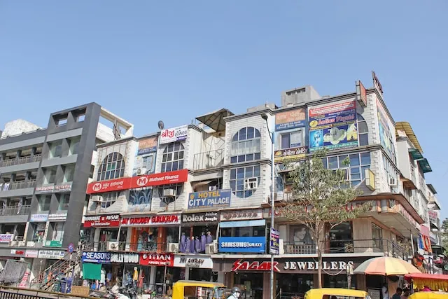 OYO Hotel Raj Palace