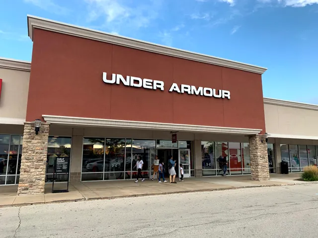 Under Armour Factory House - Pleasant Prairie Premium Outlet