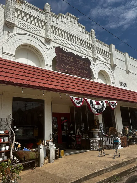 Texas Trails Antiques & Marketplace