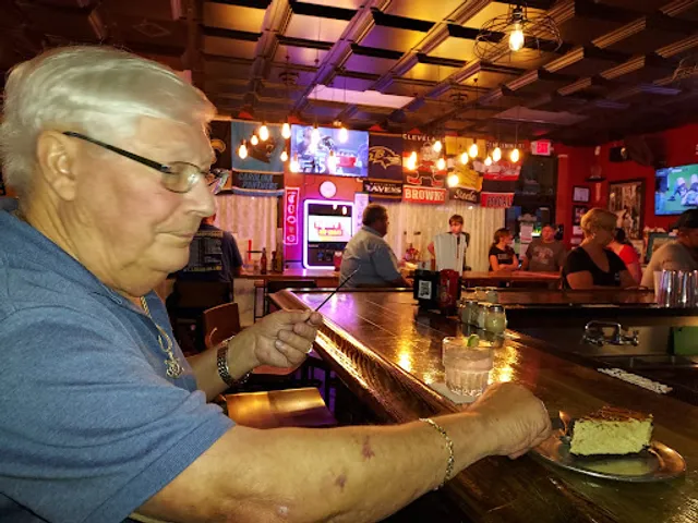 Daniello's Pizzeria & Pub