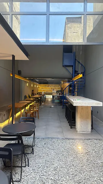 Old Ben's Garage & Coffee