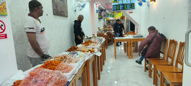 Kacchi Mama Restaurant & Sweets