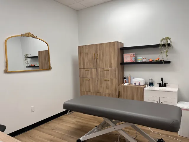 Sugar Peach Brazilian Wax & Sugaring