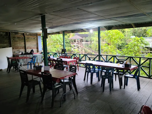 Stella Mulu Cafe