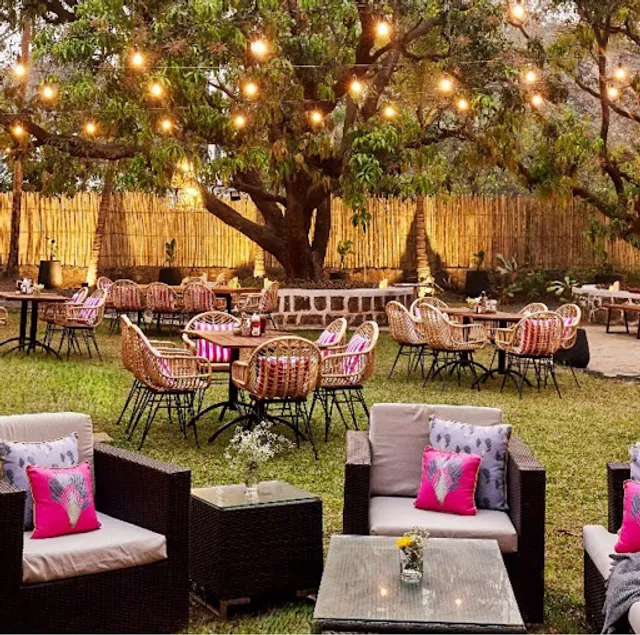 Kiki's Restobar, Alibaug