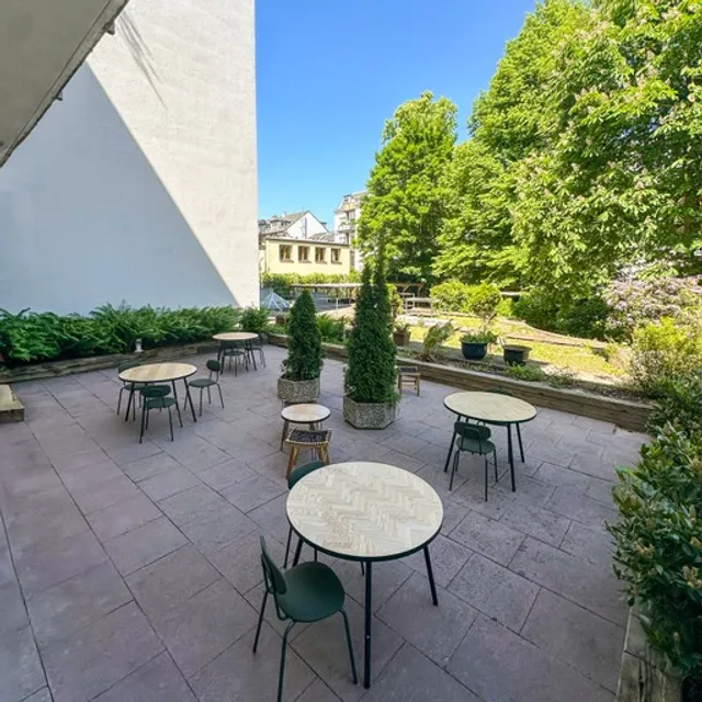 1407 Breakfast Club - Coffee & Matcha Place - Work Space