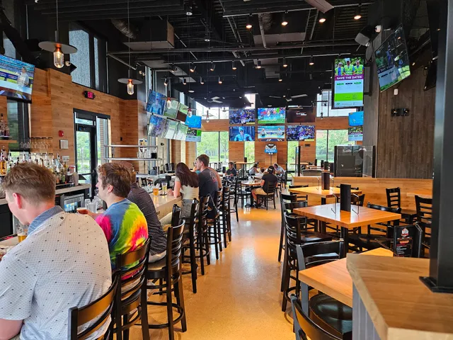 JT's Pizza & Pub - Grandview Heights