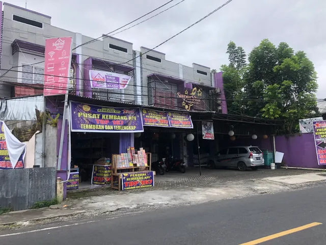 OYO 92040 Superstar Kost Dan Homestay