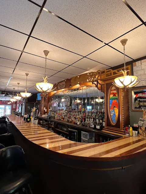 The Fishin Hole Bar & Grill