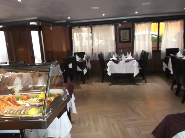 مطعم الأهرام