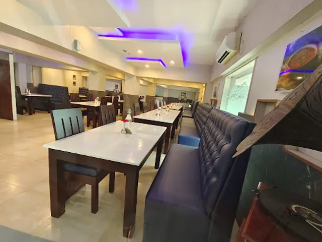 Santha Bhavan Pure Veg Restaurant