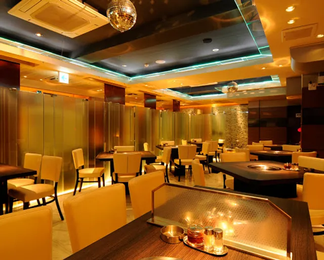 DOURAKUYokohamanishiguchi Main store