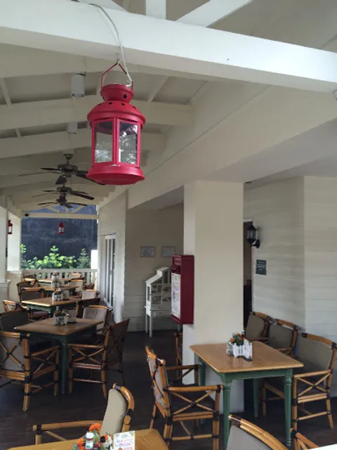 The Porch by Casa Verde