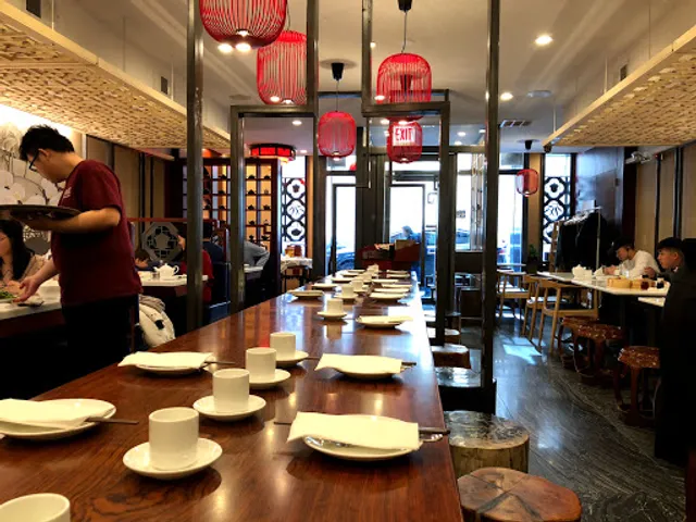 Shang Noodle Chicago Streeterville