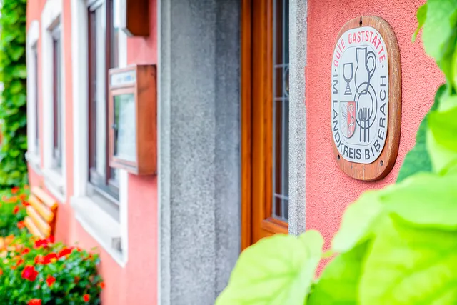 The Red House - Inn, butchery, party service