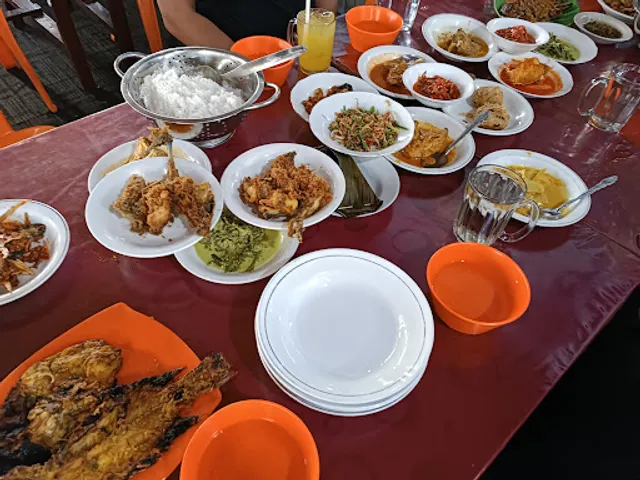 RUMAH MAKAN BAREH SOLOK UNI SAL