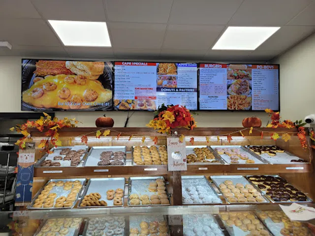 Joe's Cafe & Donuts & King Cakes