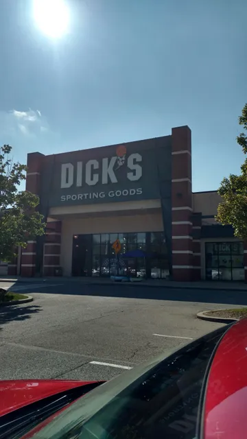 DICK'S Sporting Goods