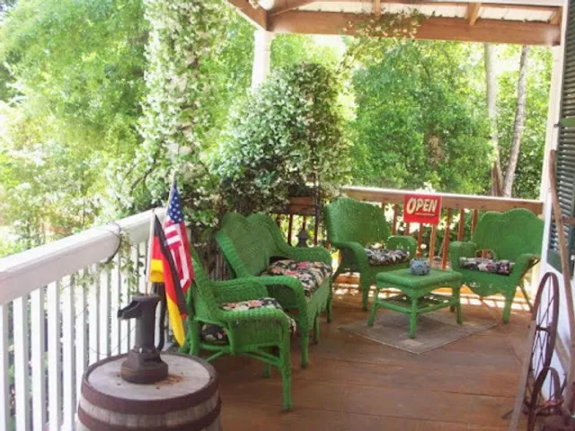 Plantation House Restaurant and Catering