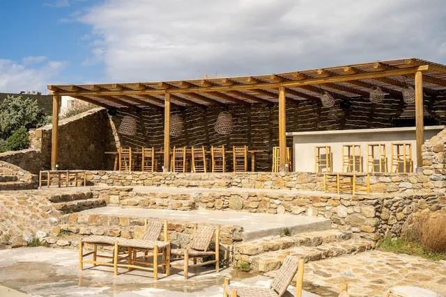 MYKONIAN LEISURE VILLAS & SUITES