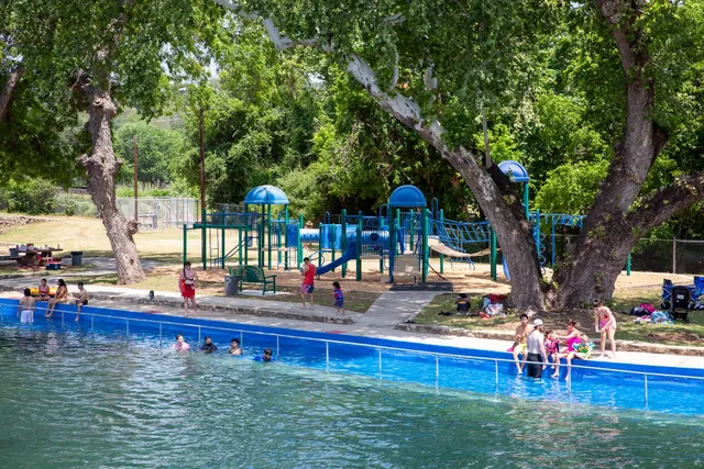 Landa Park Aquatic Complex