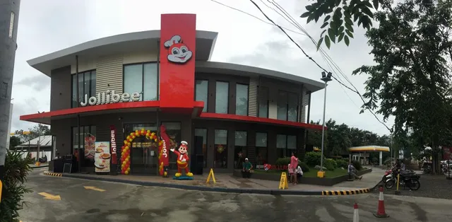 Jollibee Tanay Highway