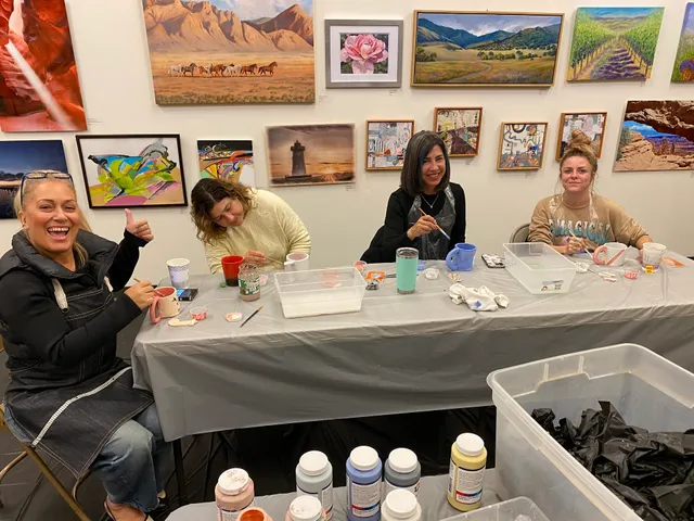 JOR FINE ART GALLERY