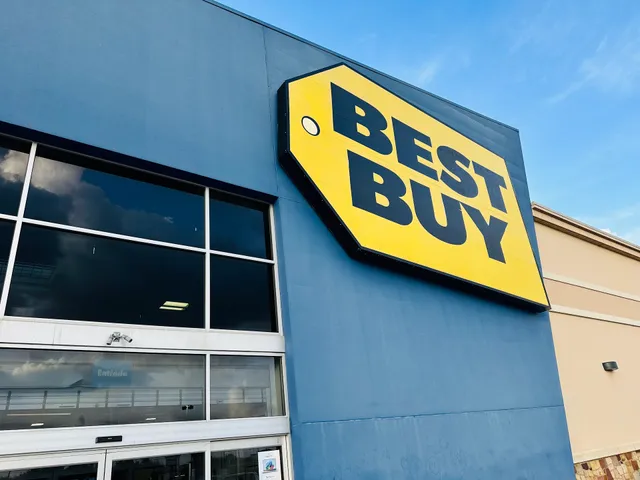 The Shops at Stone Park