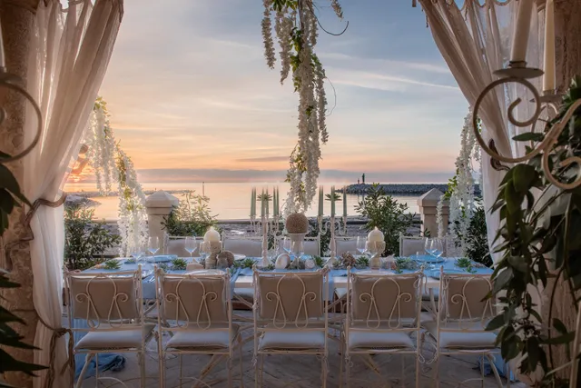 Villa Galatea - Beach Front villa with private indoor pool