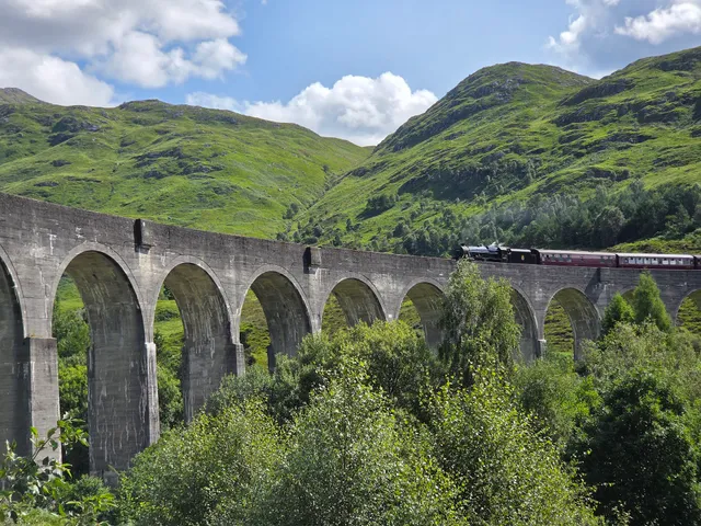 Glenfinnan Viaduct View Cafe