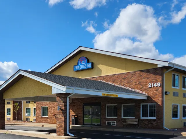 Twin Cities Inn