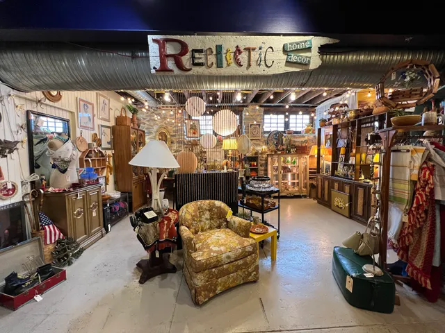 Burning Bridge Antique Market