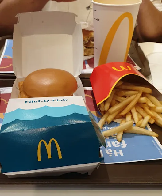 McDonald's - MaiaShopping