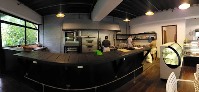 Kawayan Gourmand French Bakery