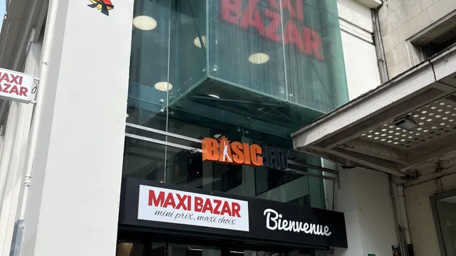 Maxi Bazar