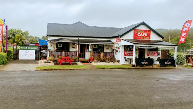 Tin Timbers Cafe - Gourmet country pie bakery