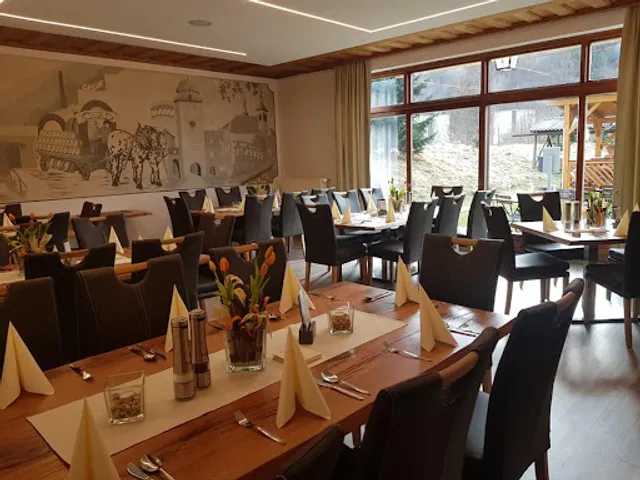 Zum lustigen Schmied