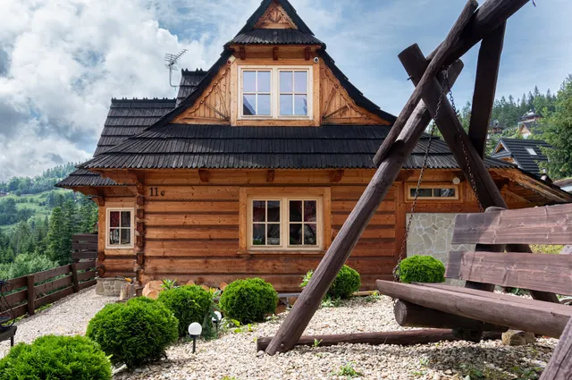 Góralskie domki pod gontem