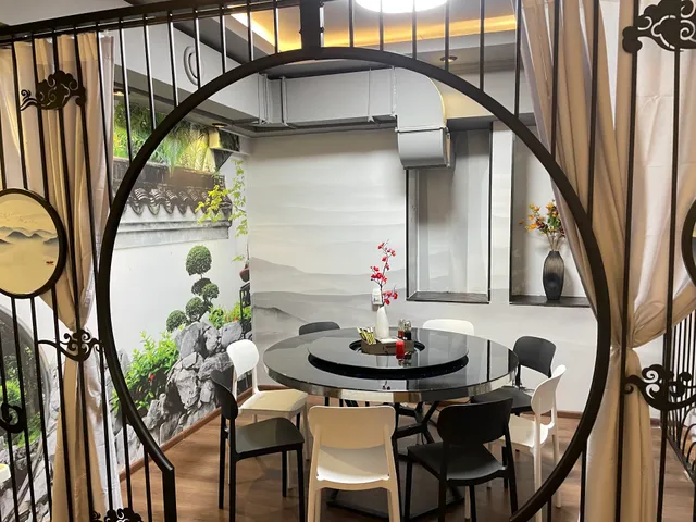 Красный дом