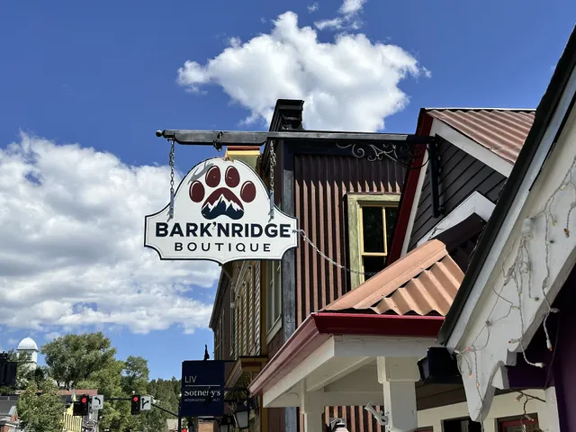 Bark'nridge Boutique