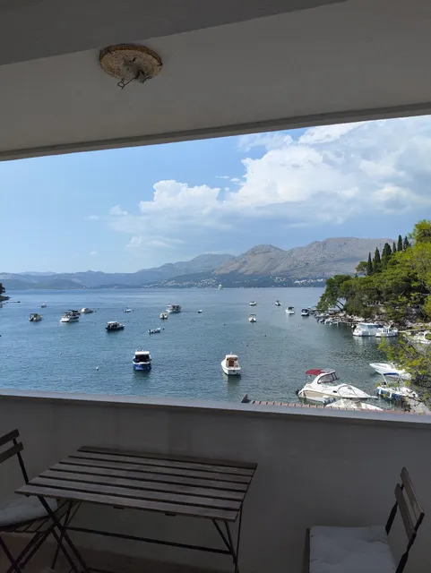 Villa Vanda Seafront Apartments II