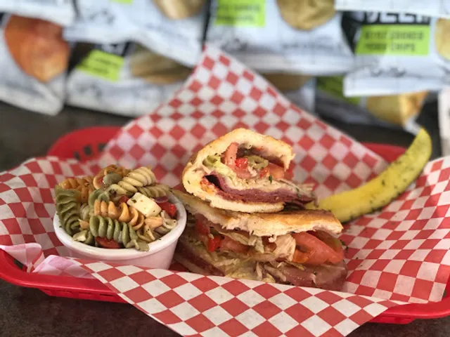 Mellie's New York Deli SRQ (located inside Rally's/Shell)