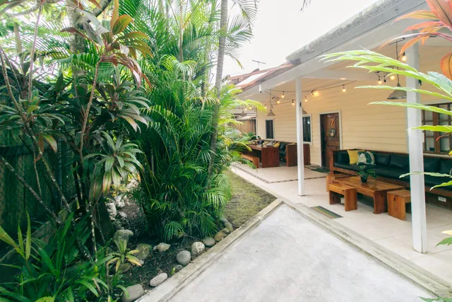 Pineapple House Bocas