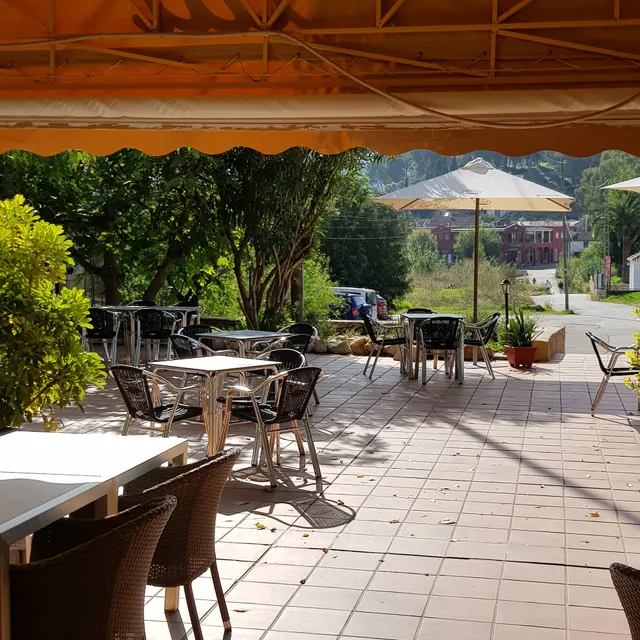 Restaurante RiuRau. Xaló