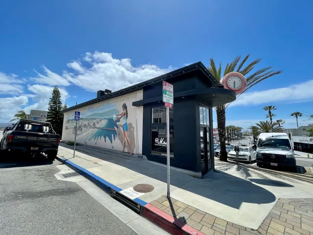 @Mike's Guitar Parlor