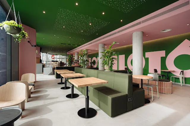 LOT61 Amsterdam Centraal Station