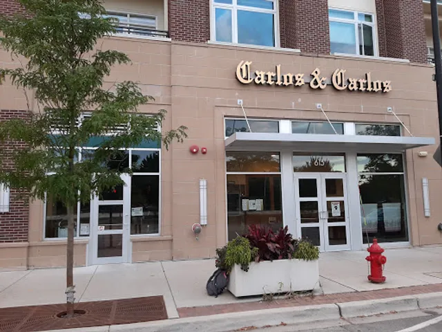 Carlos & Carlos Restaurant