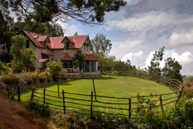 Stumpfields, Bilberry and Ivy Cottage