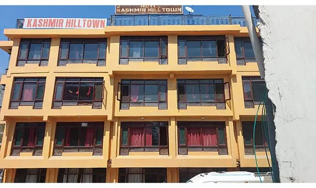 Hotel Kashmir Hilltown